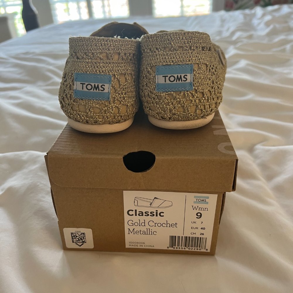 TOMS ladies Classic Mesh Gold Metallic alpargatas size 9 - Picture 2 of 5
